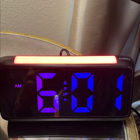 Digital Alarm Clock with LED Display - Picture 2 of 4